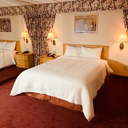 Coliseum Inn & Suites - Garden City Long Island